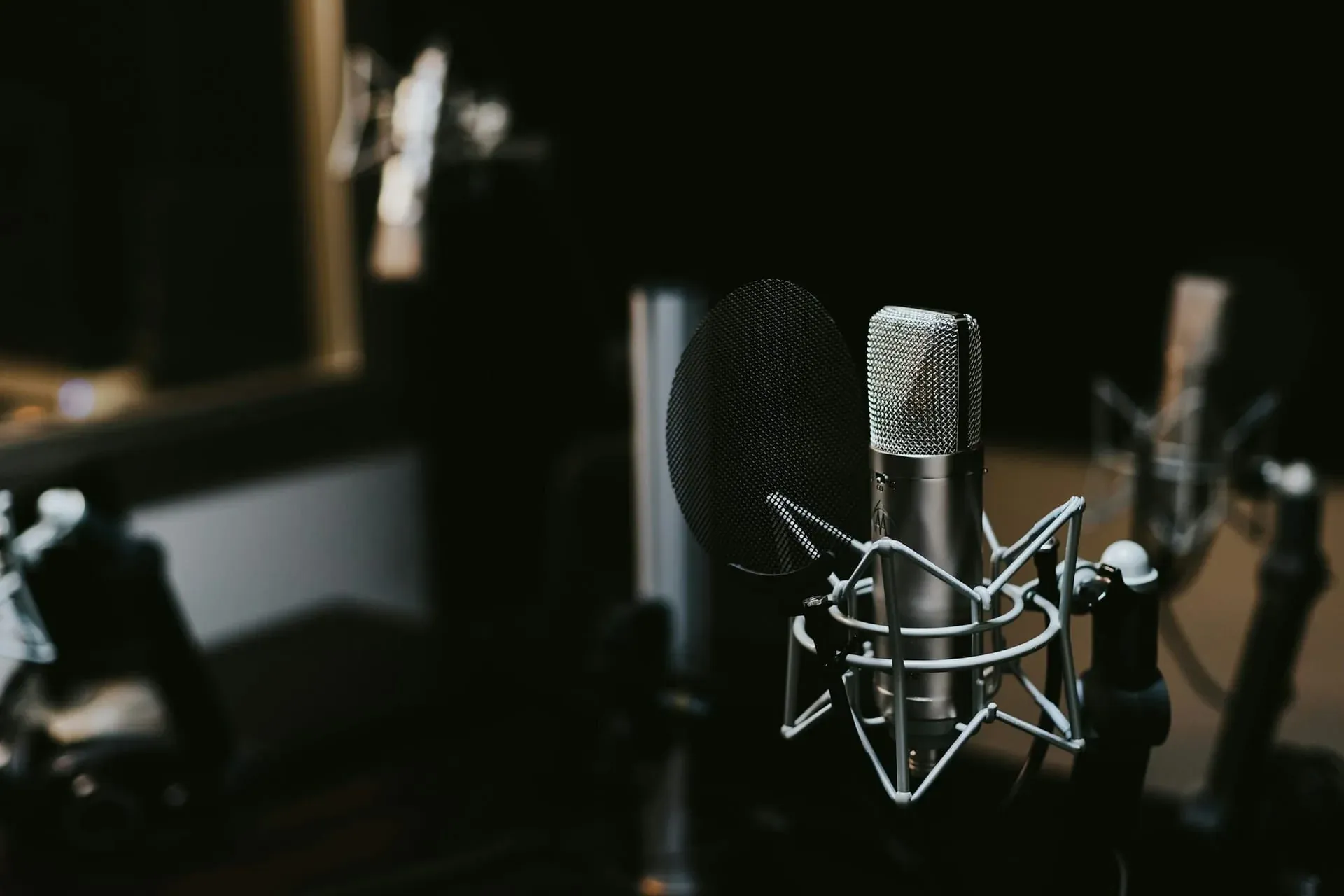 Podcast Beacon - Link-in-Bio SaaS Hub